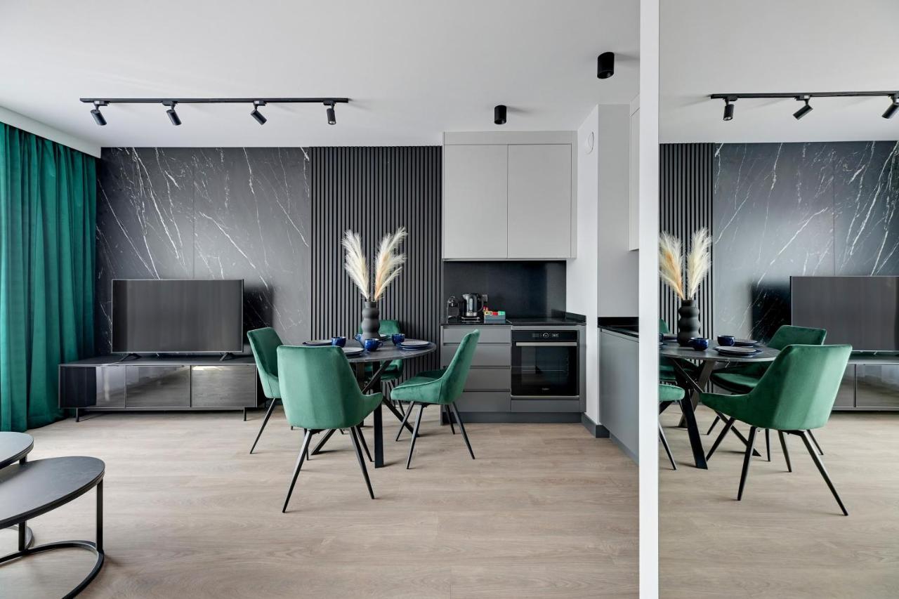 Scala City Center By Downtown Apartments Гданск Екстериор снимка
