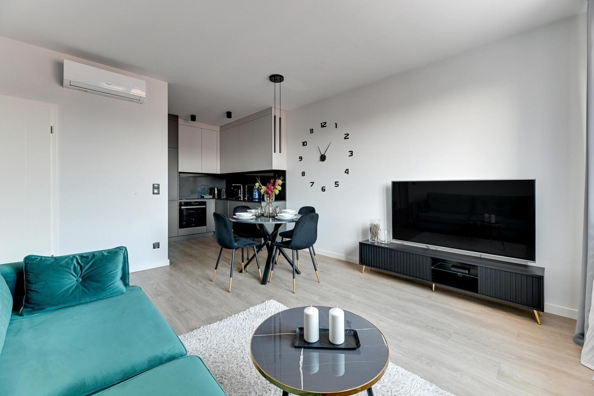 Scala City Center By Downtown Apartments Гданск Екстериор снимка
