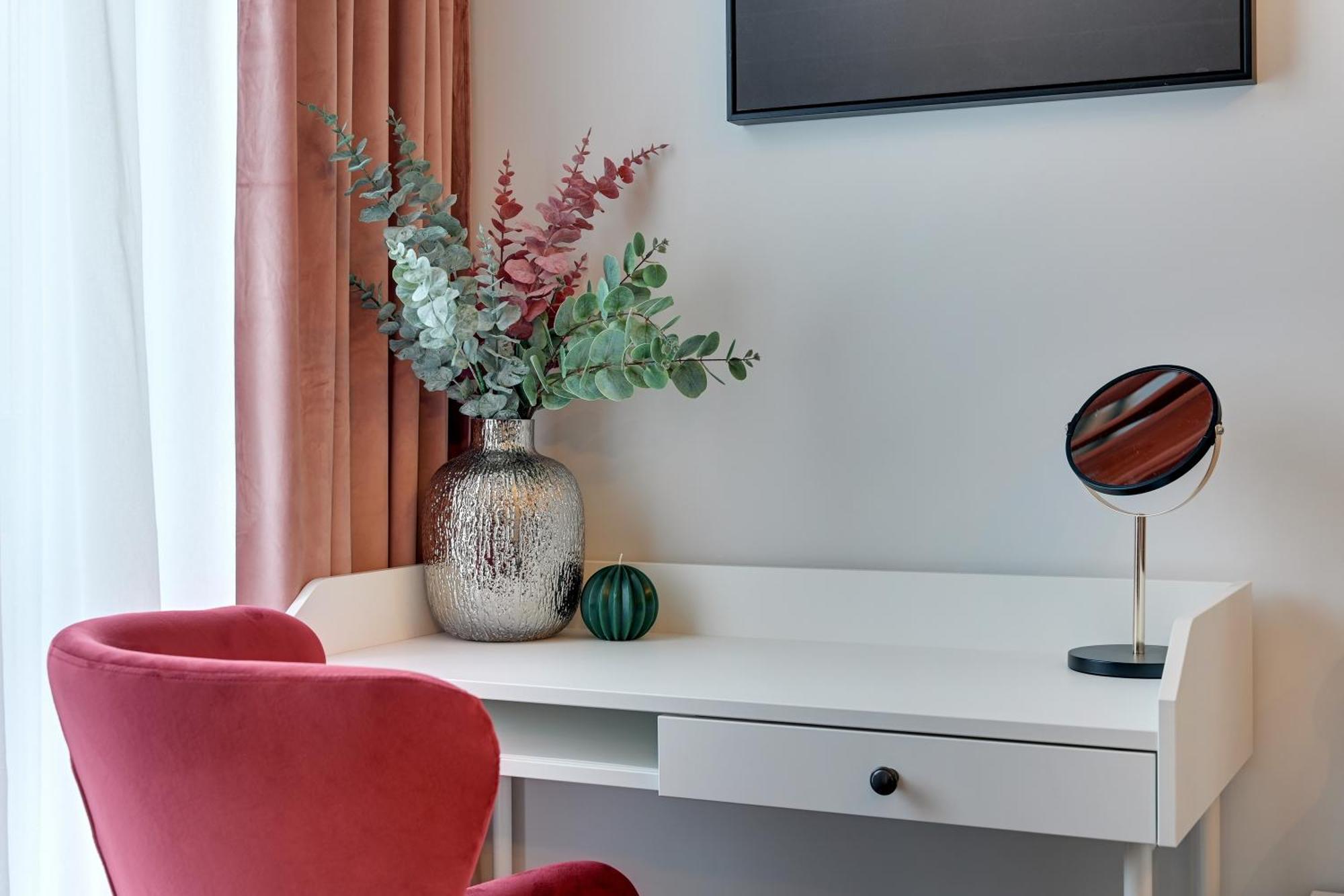 Scala City Center By Downtown Apartments Гданск Екстериор снимка