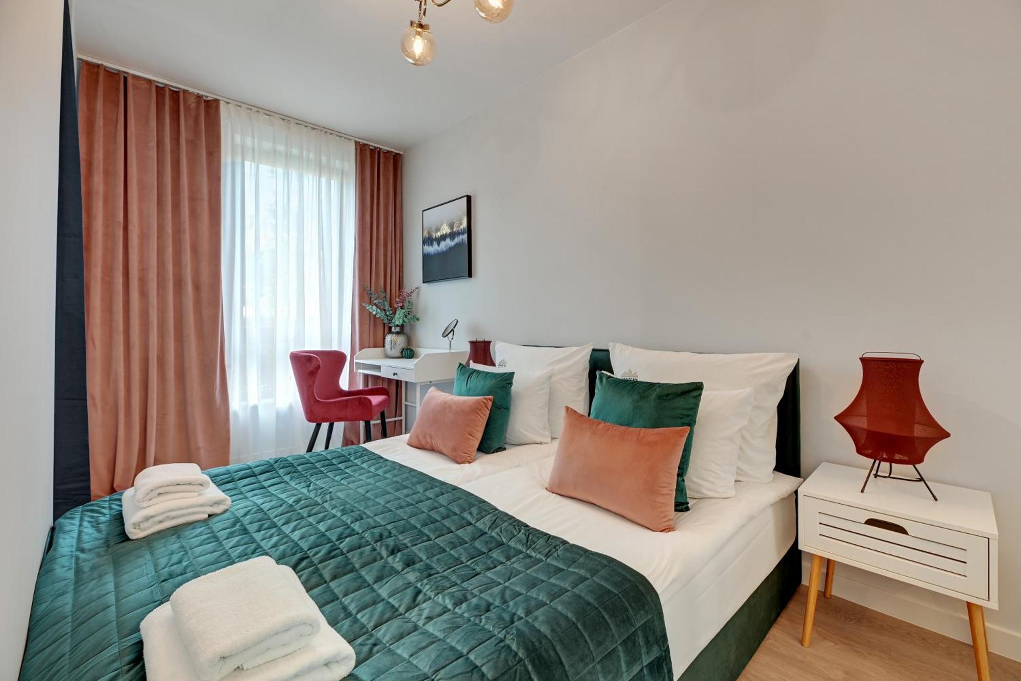 Scala City Center By Downtown Apartments Гданск Екстериор снимка