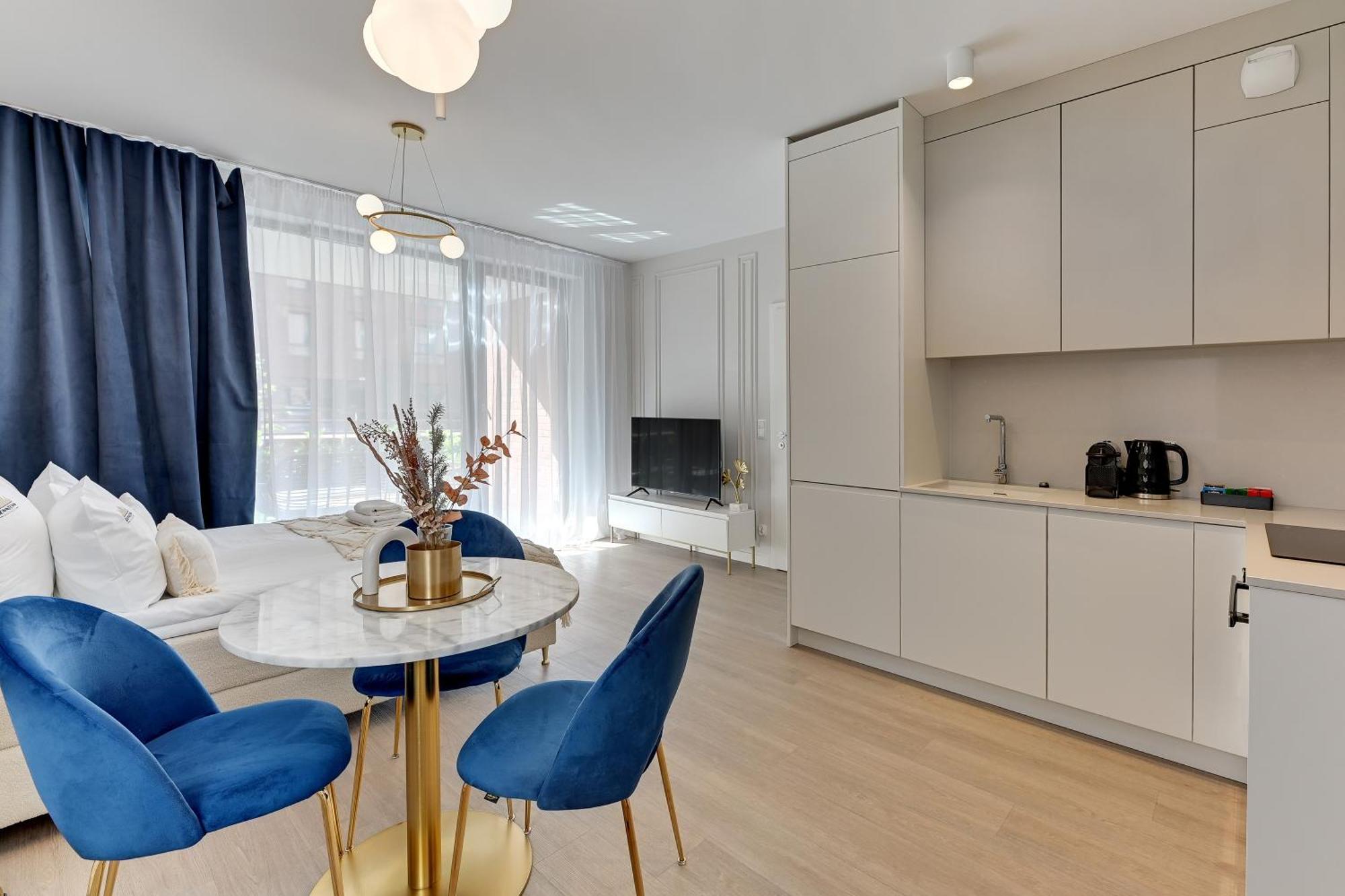 Scala City Center By Downtown Apartments Гданск Екстериор снимка