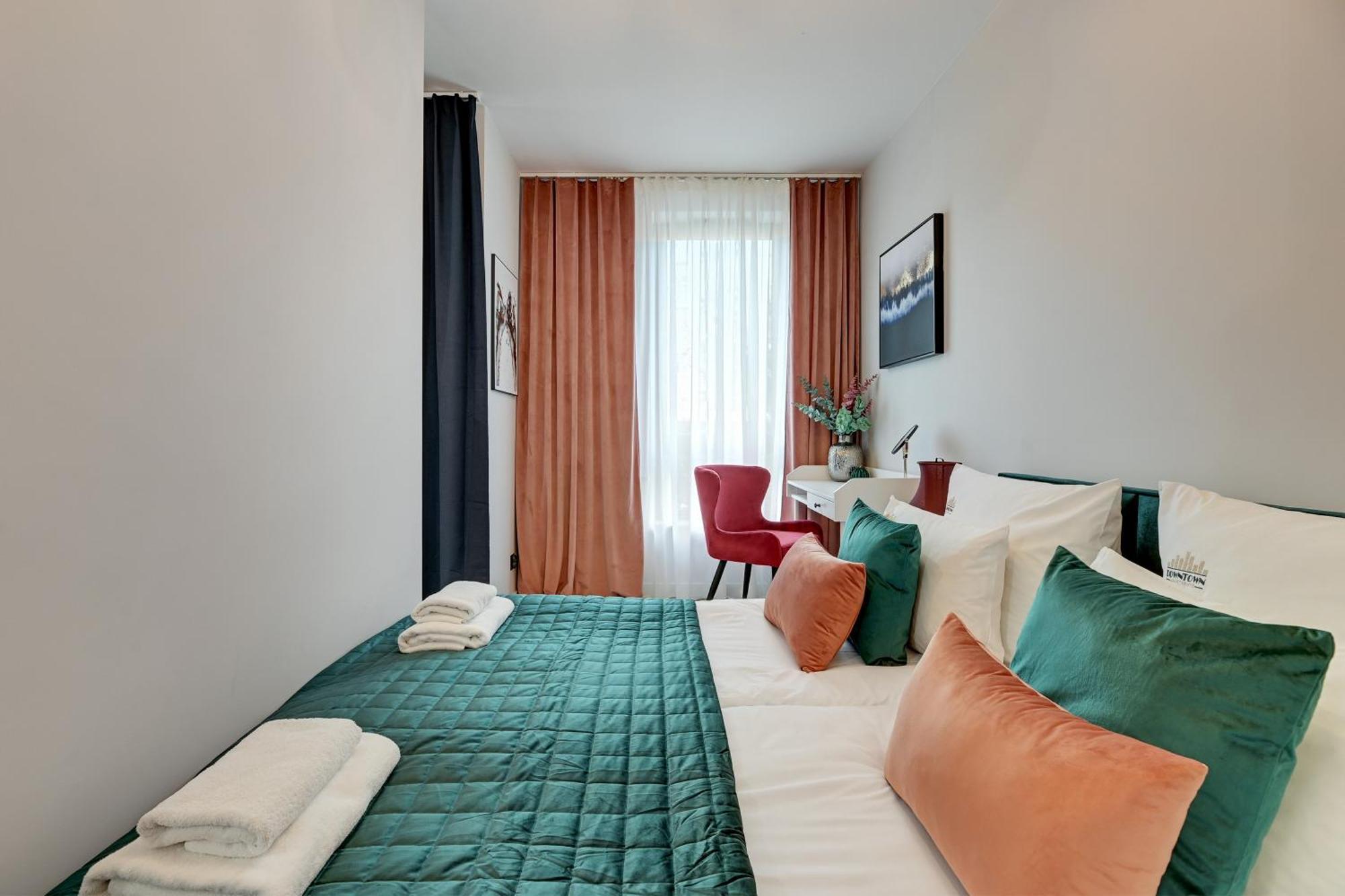 Scala City Center By Downtown Apartments Гданск Екстериор снимка