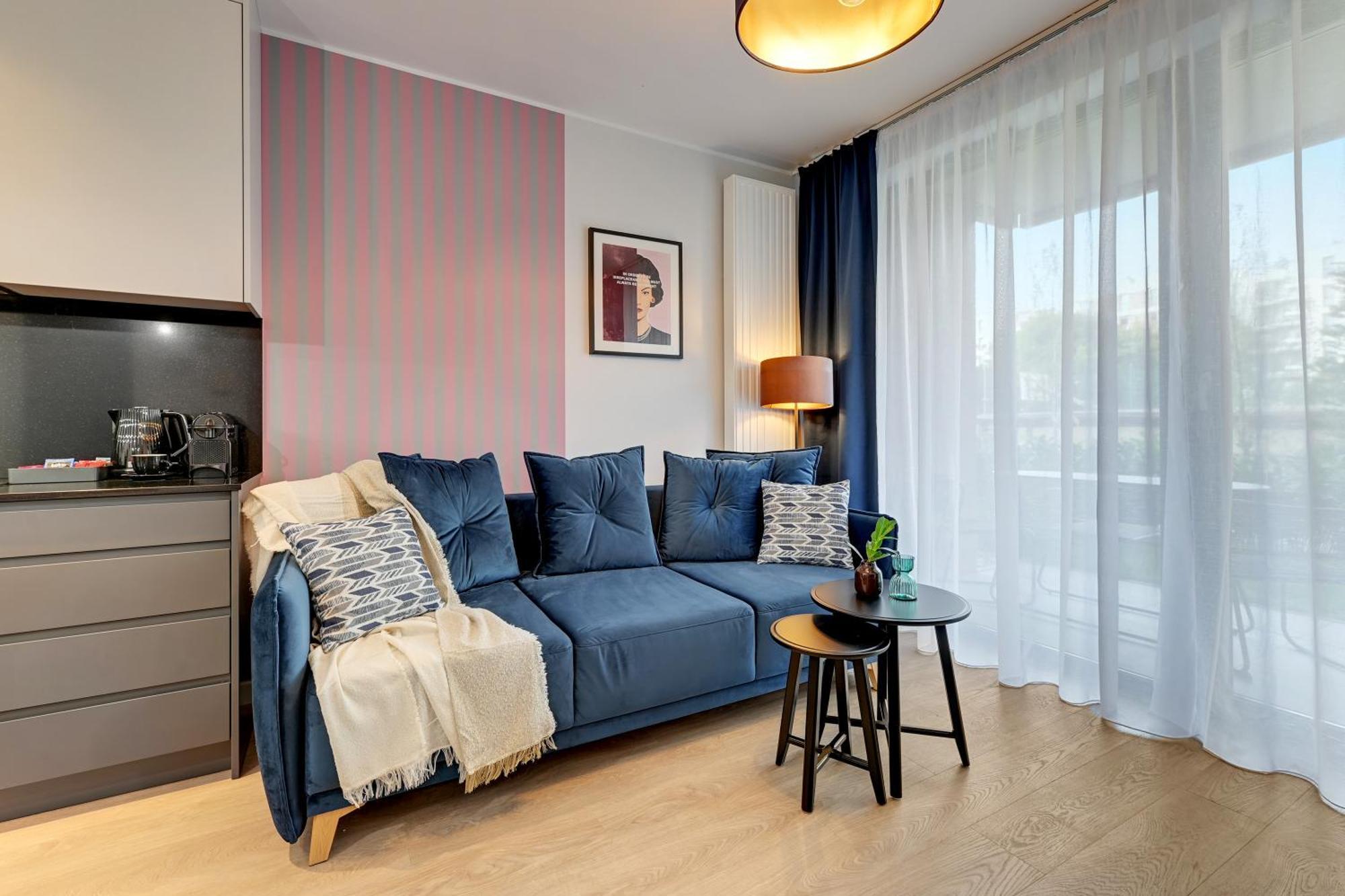 Scala City Center By Downtown Apartments Гданск Стая снимка