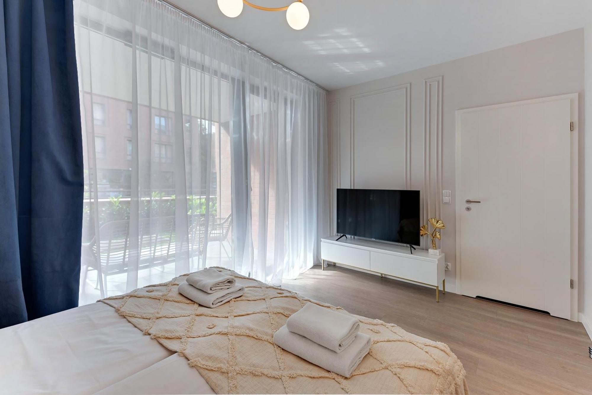 Scala City Center By Downtown Apartments Гданск Екстериор снимка
