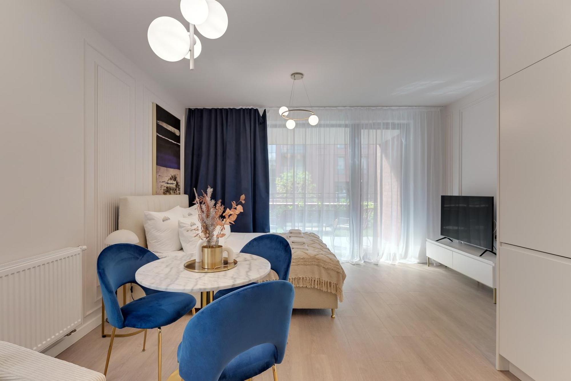 Scala City Center By Downtown Apartments Гданск Екстериор снимка