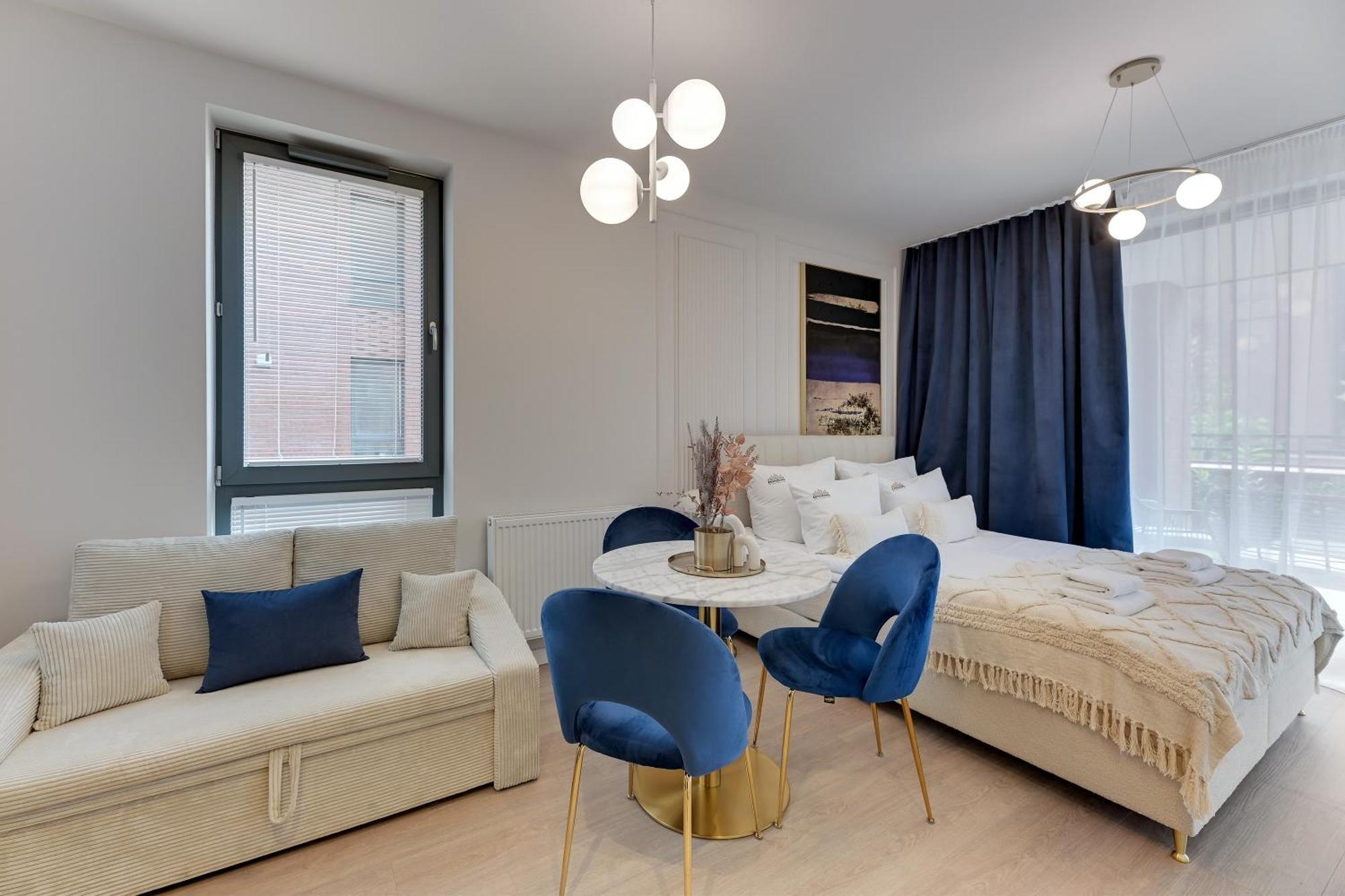 Scala City Center By Downtown Apartments Гданск Екстериор снимка