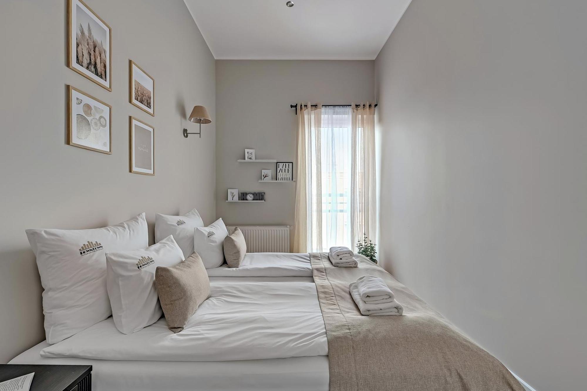 Scala City Center By Downtown Apartments Гданск Стая снимка