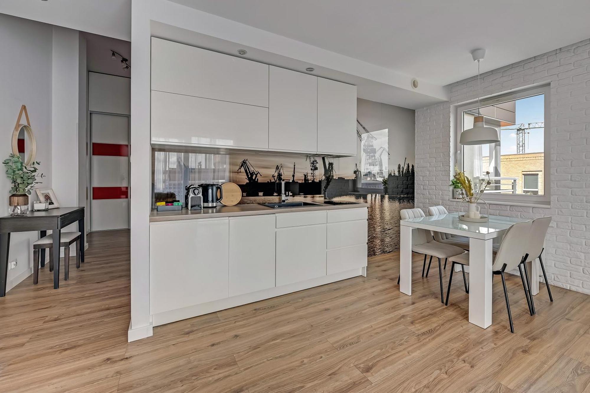 Scala City Center By Downtown Apartments Гданск Стая снимка