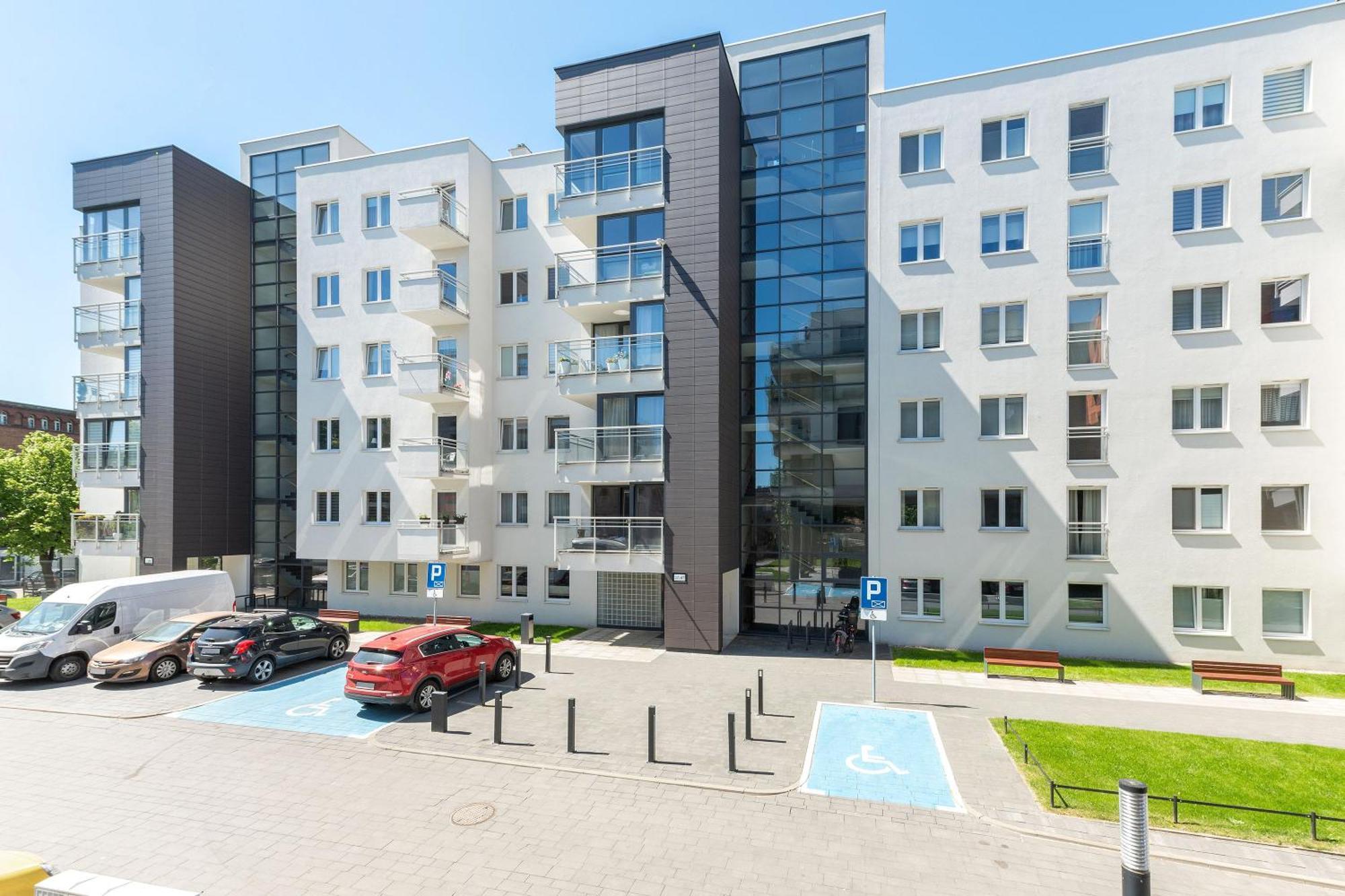Scala City Center By Downtown Apartments Гданск Екстериор снимка