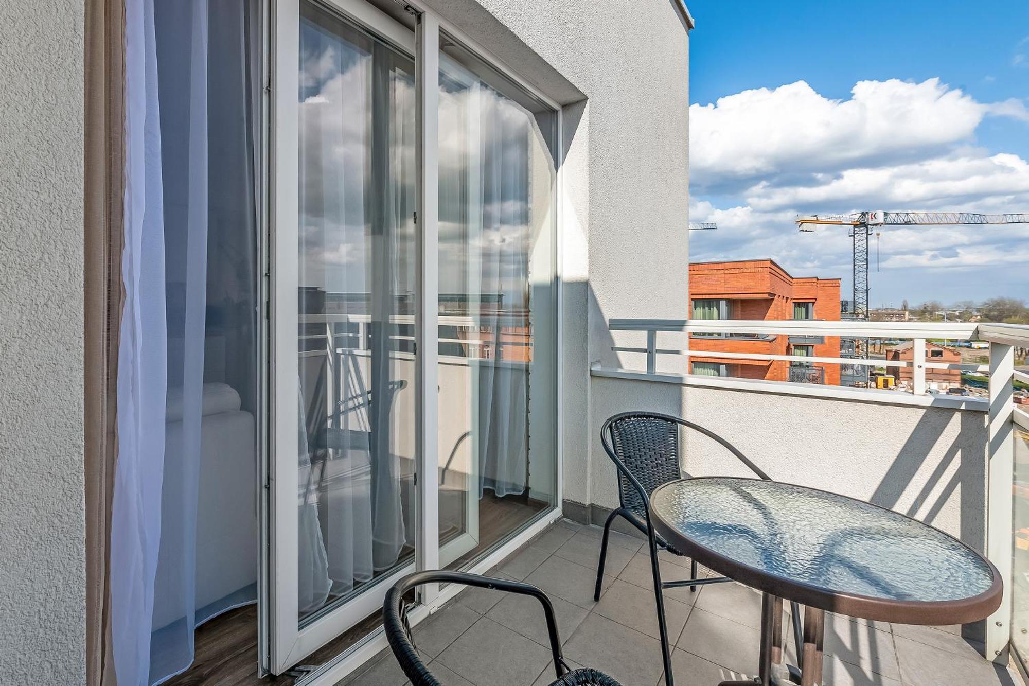 Scala City Center By Downtown Apartments Гданск Стая снимка