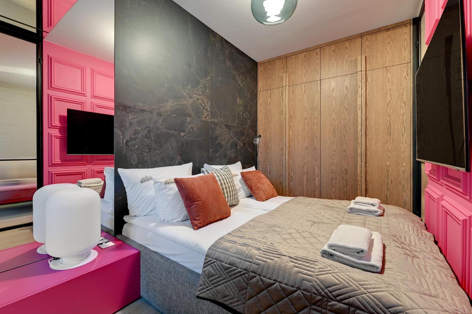 Scala City Center By Downtown Apartments Гданск Стая снимка