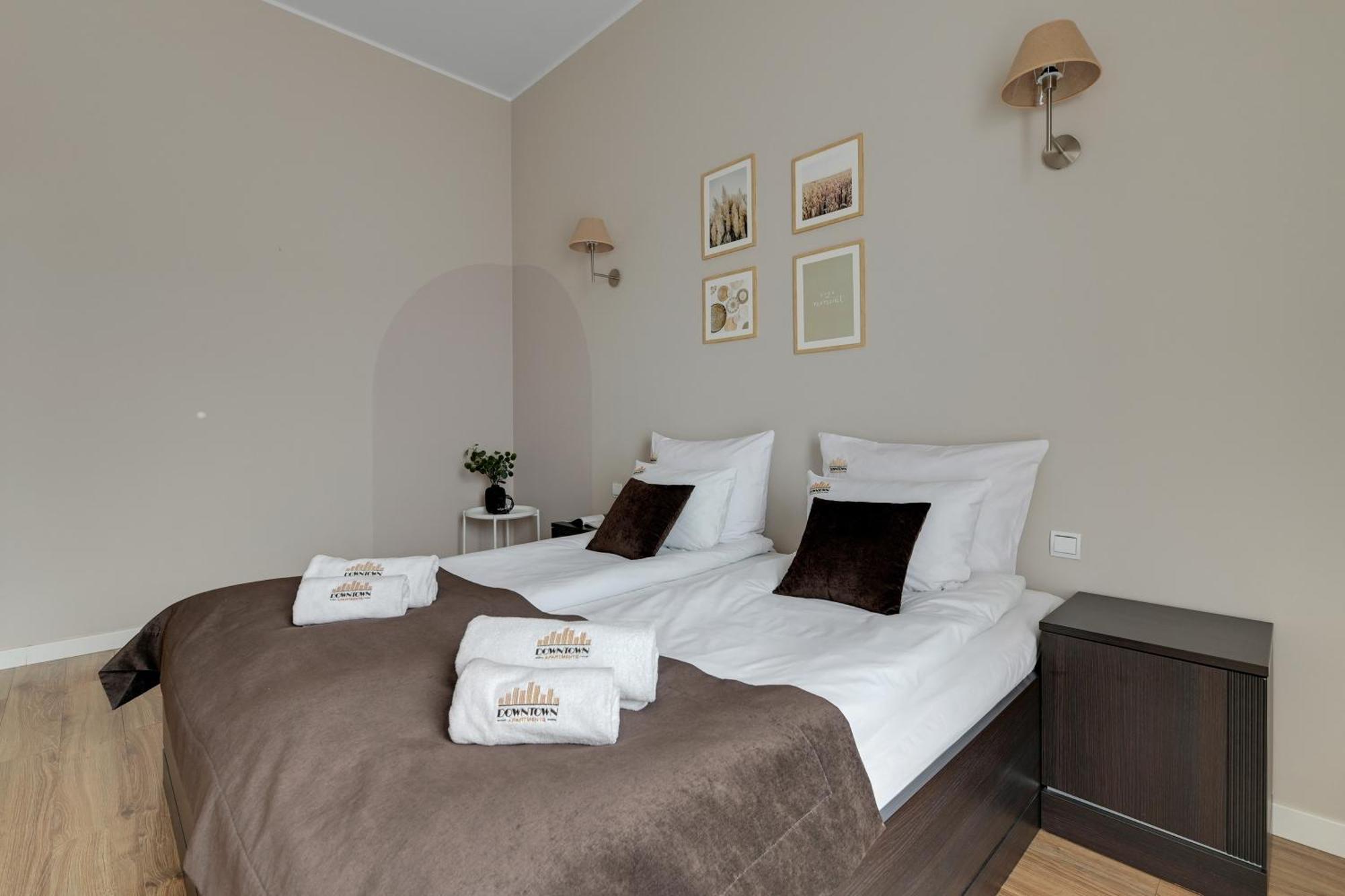 Scala City Center By Downtown Apartments Гданск Екстериор снимка
